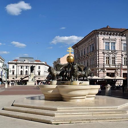 Szeged Suncity Apartman Сегед Экстерьер фото