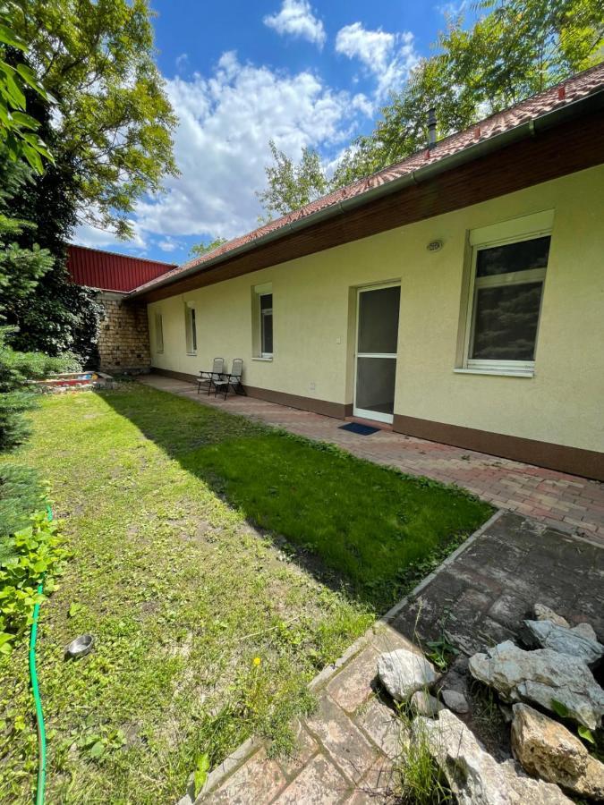 Szeged Suncity Apartman Сегед Экстерьер фото