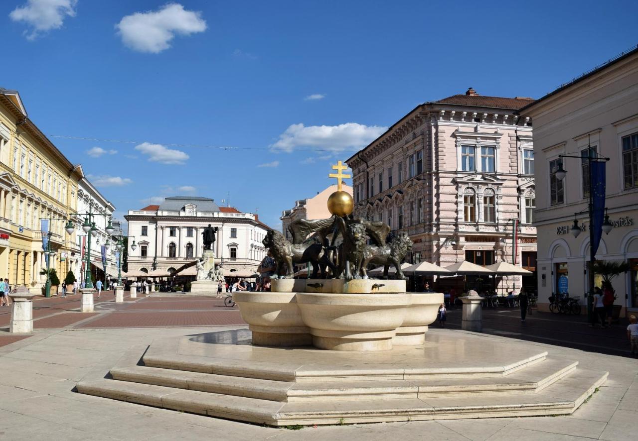 Szeged Suncity Apartman Сегед Экстерьер фото